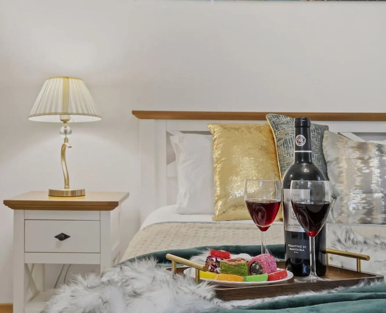 Sweet Luxury Three Rooms Apartment City Center Universitate Bucharest