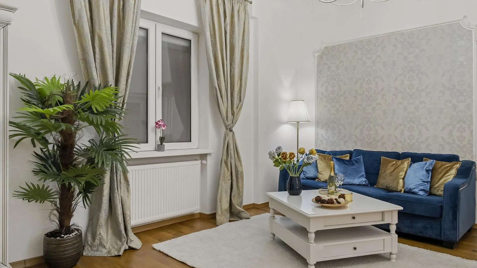 Sweet Luxury Three Rooms Apartment City Center Universitate Bucharest