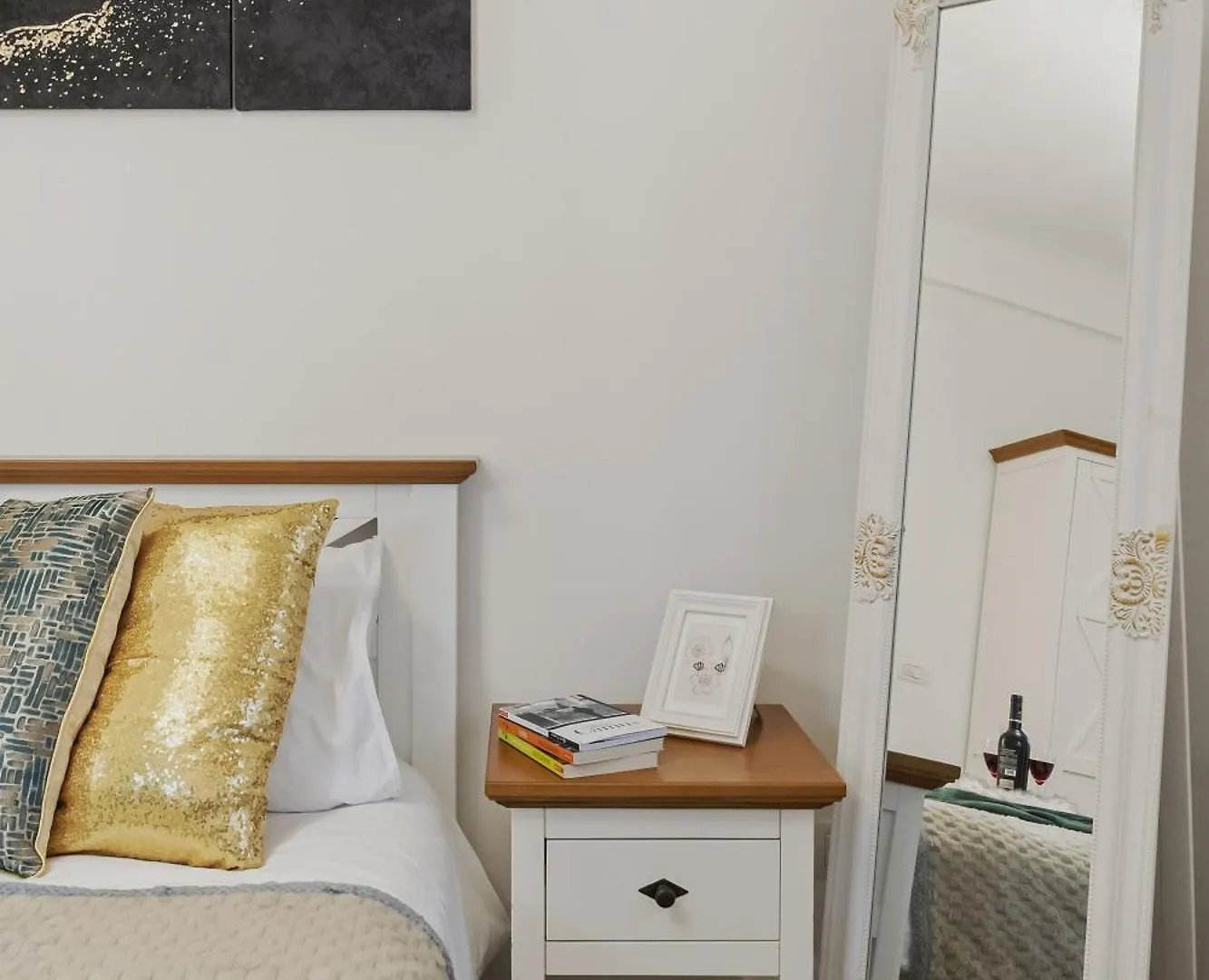 Sweet Luxury Three Rooms Apartment City Center Universitate Bucharest