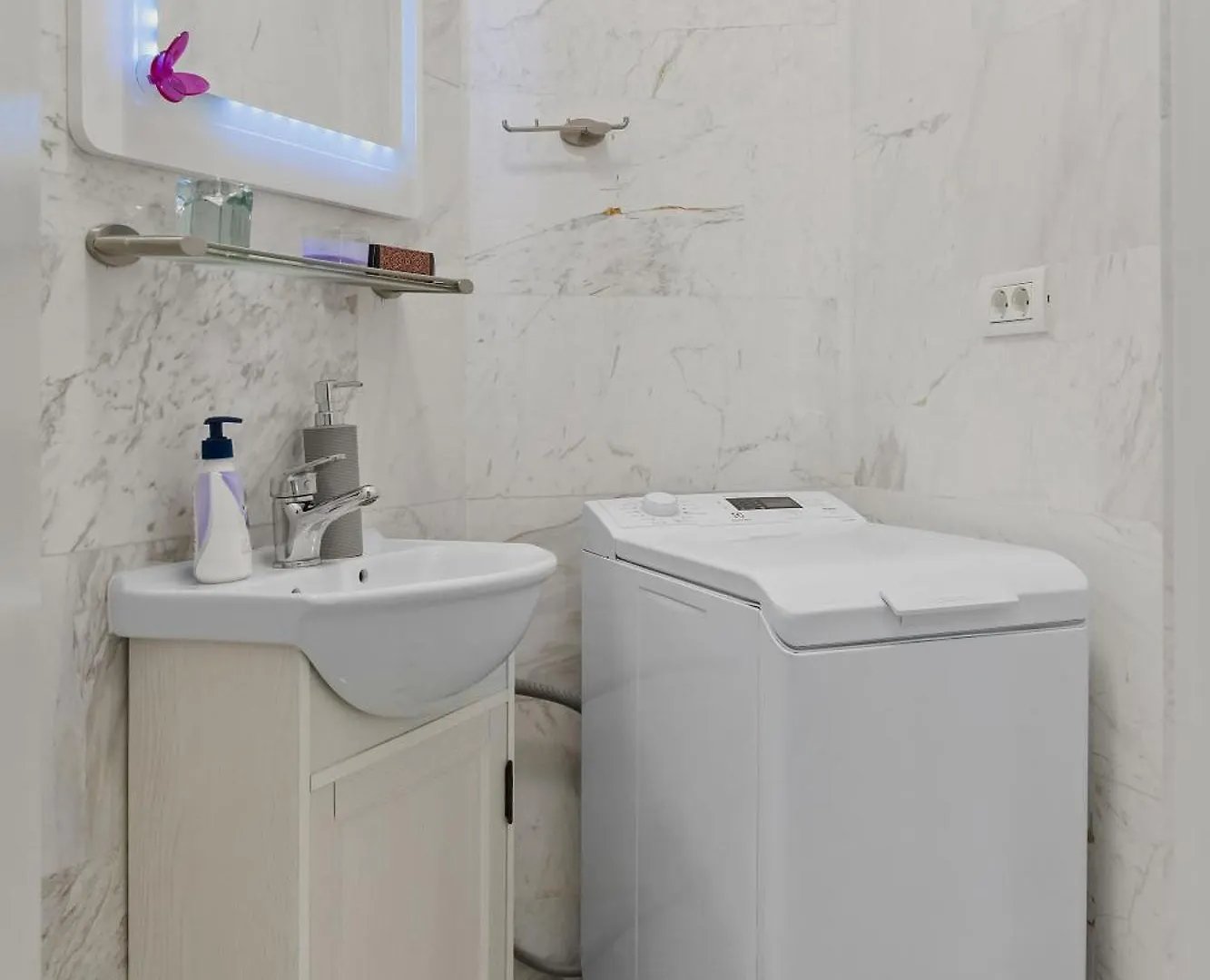 Sweet Luxury Three Rooms Apartment City Center Universitate Bucharest