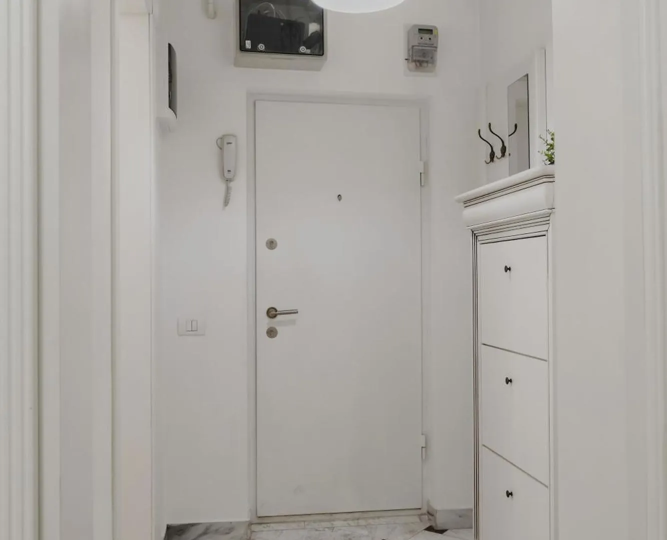 Sweet Luxury Three Rooms Apartment City Center Universitate Bucharest 0*,  Romania