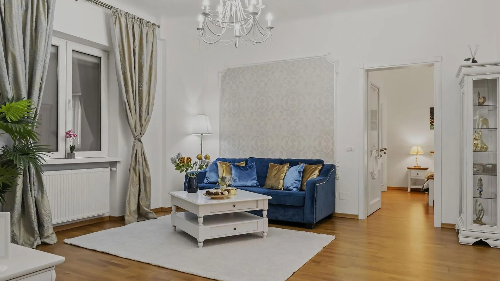 Sweet Luxury Three Rooms Apartment City Center Universitate Bucharest